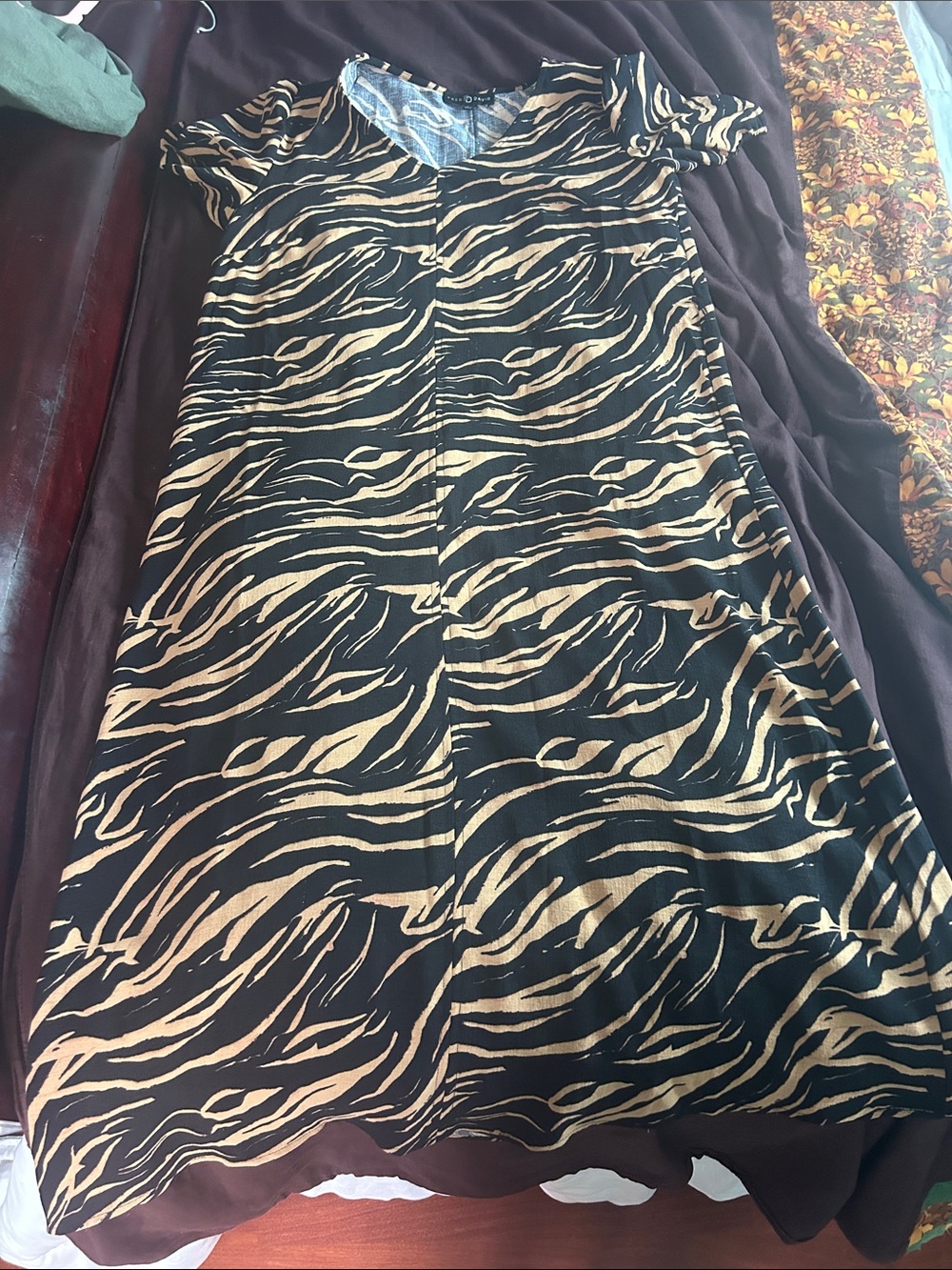 Fred David Black and Tan Zebra Print Short Sleeve Dress